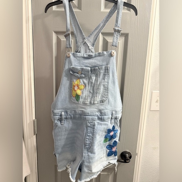 No Boundaries Light Blue Denim Overalls with Floral Embroidery Juniors XXL (19) - Picture 1 of 11